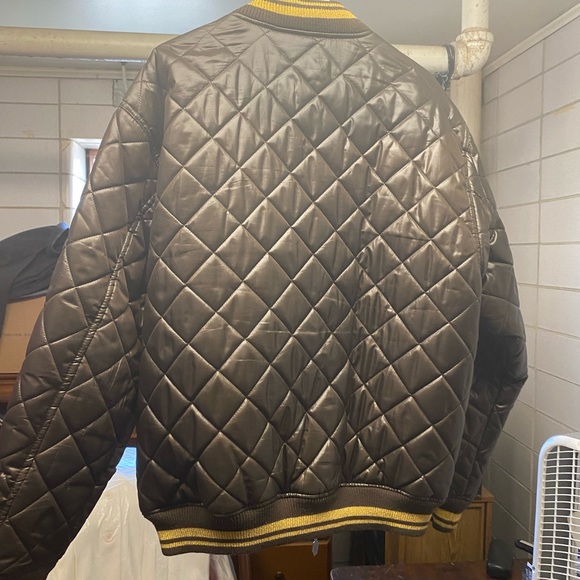 Man’s Jacket - Picture 9 of 14